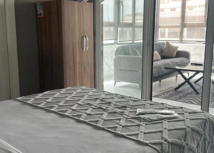 Heraldic Aparthotel 2*